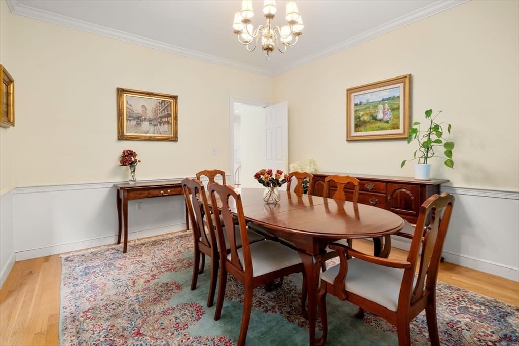 38 Upwey Rd, Wellesley MA 02481 photo 16