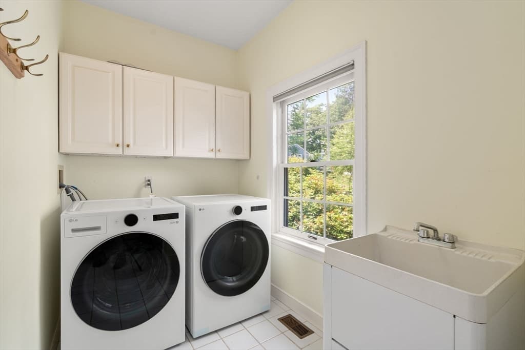 38 Upwey Rd, Wellesley MA 02481 photo 18