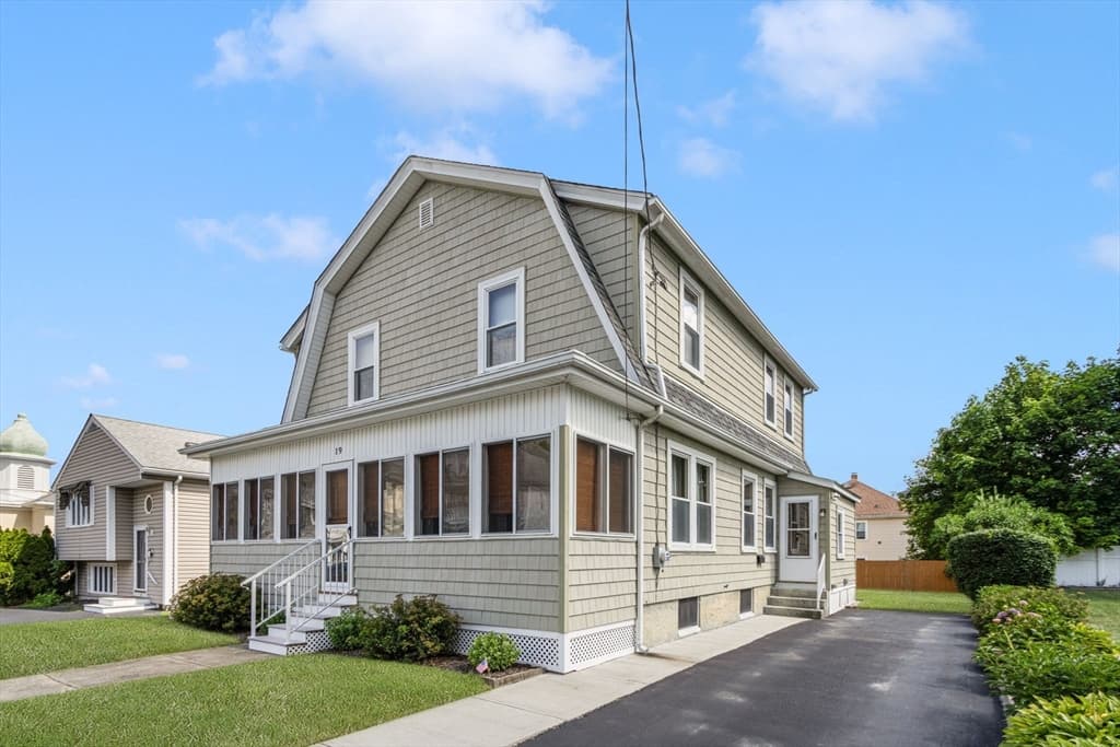 19 Bouvier, Lincoln RI 02838