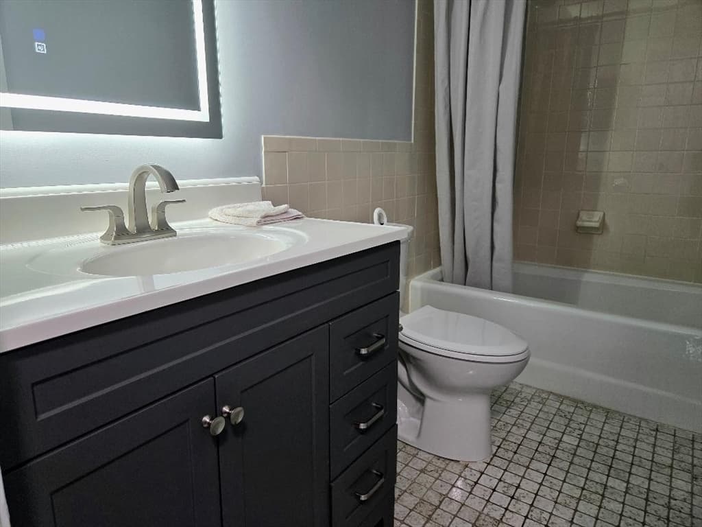 4234 North Main St # 606, Fall River MA 02720 photo 10