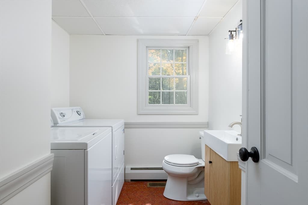 1662 Wachusett St, Holden MA 01522 photo 17