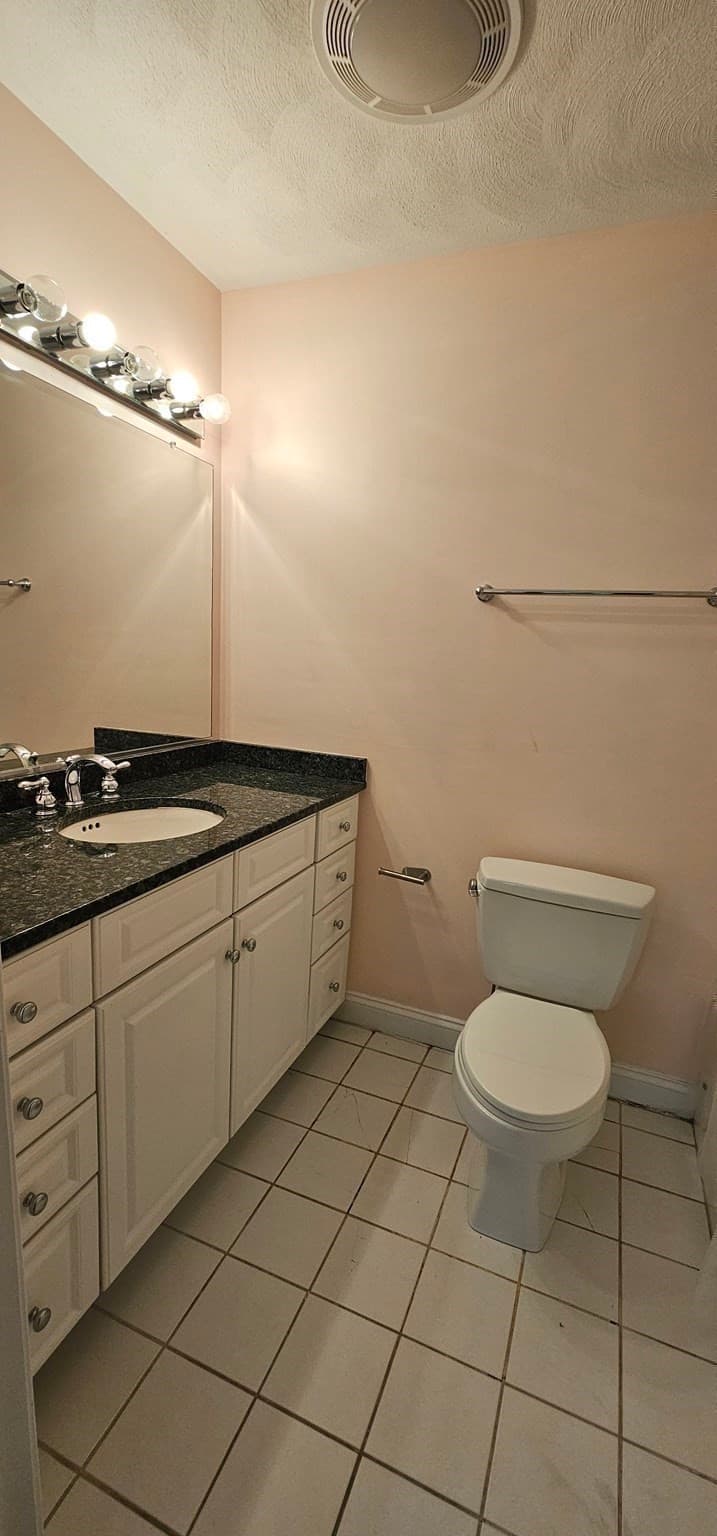Condominium at 14 Dansereau Place # 14, Middleton MA 01949, Middleton, photo 25 of 26