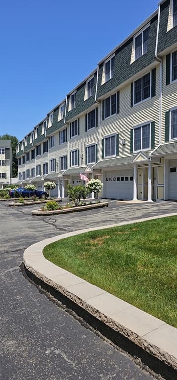 14 Dansereau Place # 14, Middleton MA 01949 photo 21