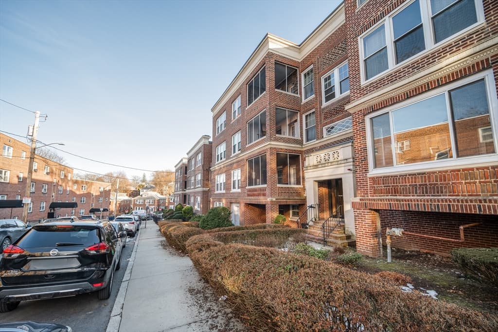 Condominium at 11 Vinal St # 5A, Boston MA 02135, Boston, photo 20 of 22