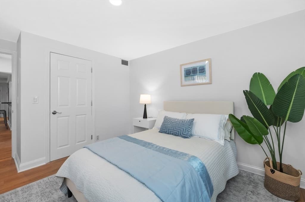 Condominium at 16 Claremont Park # 1, Boston MA 02118, Boston, photo 21 of 41