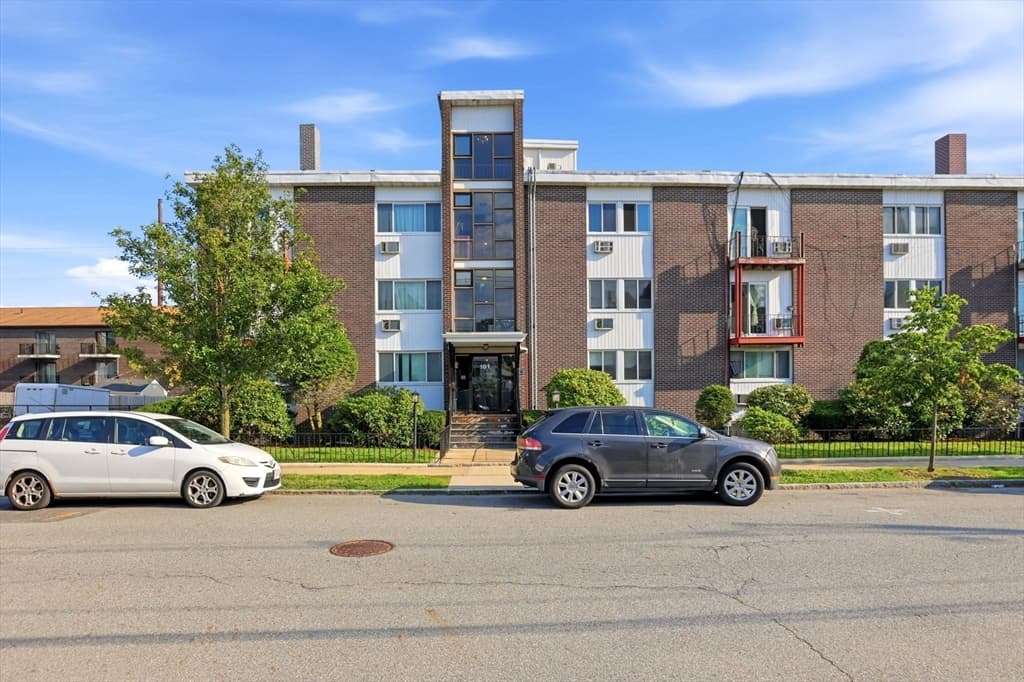 Condominium at 101 Waitest # C5, Malden MA 02418, photo 2 of 28