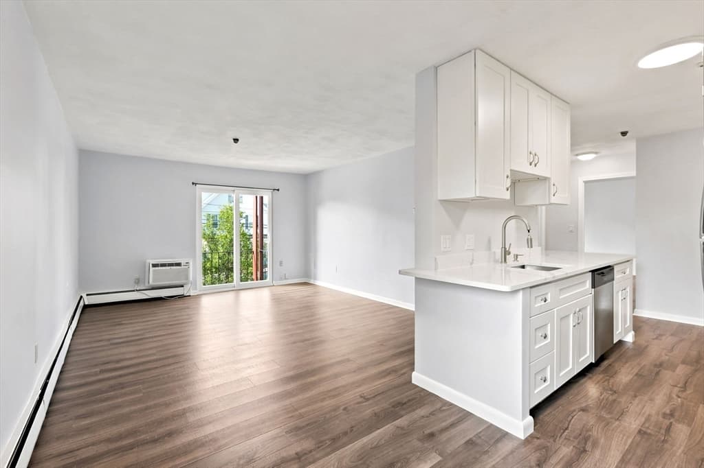 Condominium at 101 Waitest # C5, Malden MA 02418, photo 6 of 28