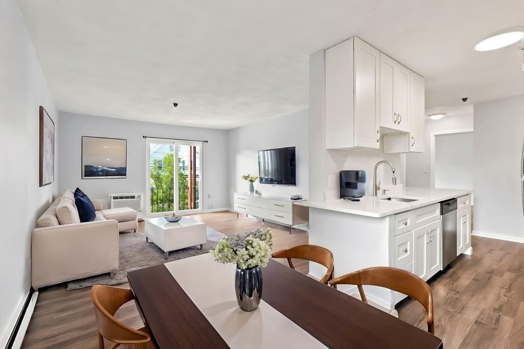 Condominium at 101 Waitest # C5, Malden MA 02418, photo 7 of 28