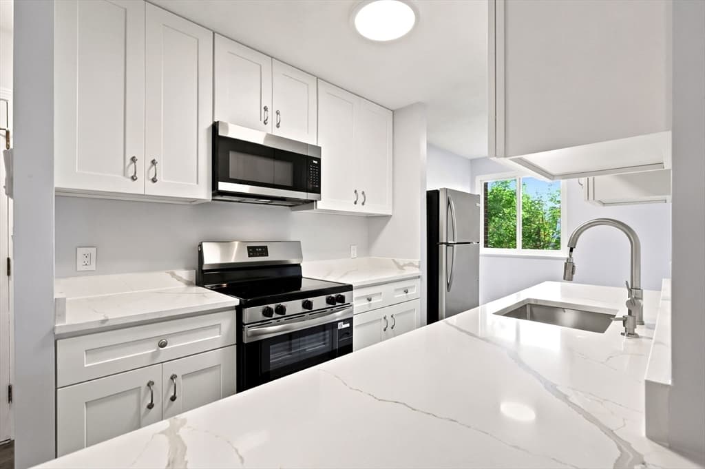 Condominium at 101 Waitest # C5, Malden MA 02418, photo 10 of 28