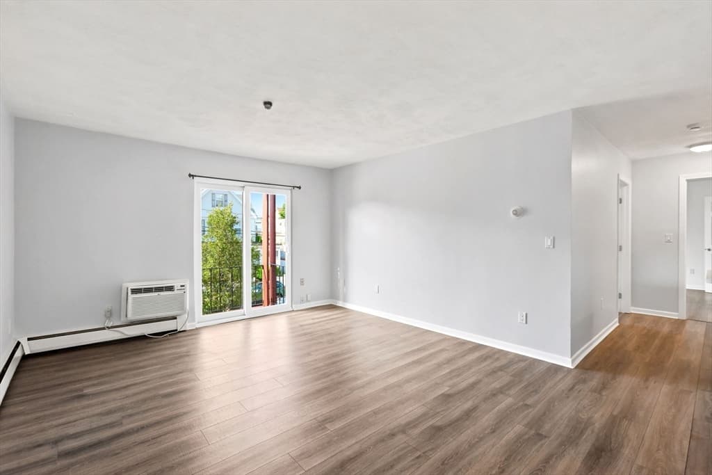 Condominium at 101 Waitest # C5, Malden MA 02418, photo 4 of 28