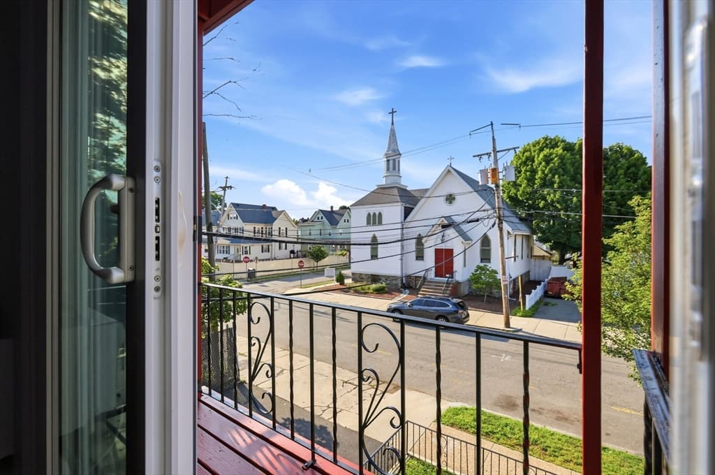 Condominium at 101 Waitest # C5, Malden MA 02418, photo 21 of 28