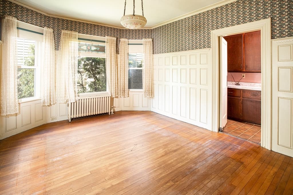 888 Rock St, Fall River MA 02720 photo 14