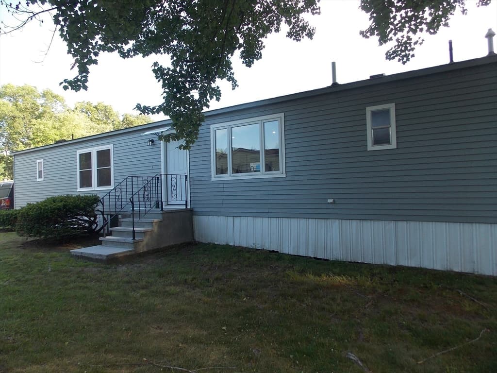 73 Victoria Lane, Marlborough MA 01752 photo 3