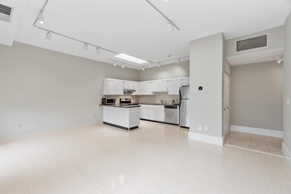 54 Forest St # 412, Medford MA 02155 photo 10