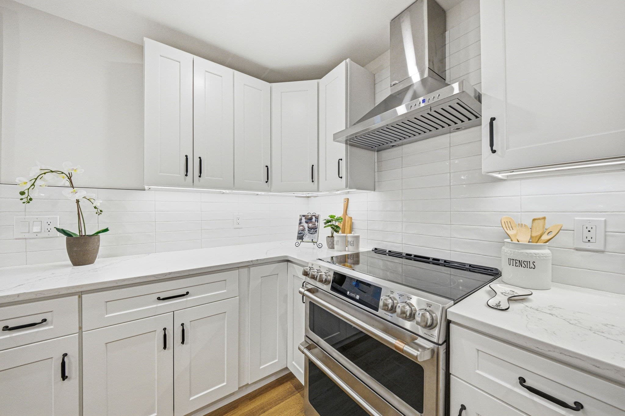 Condominium at 52 Rangeley Rd # 52, Newton MA 02465, Newton, photo 17 of 41