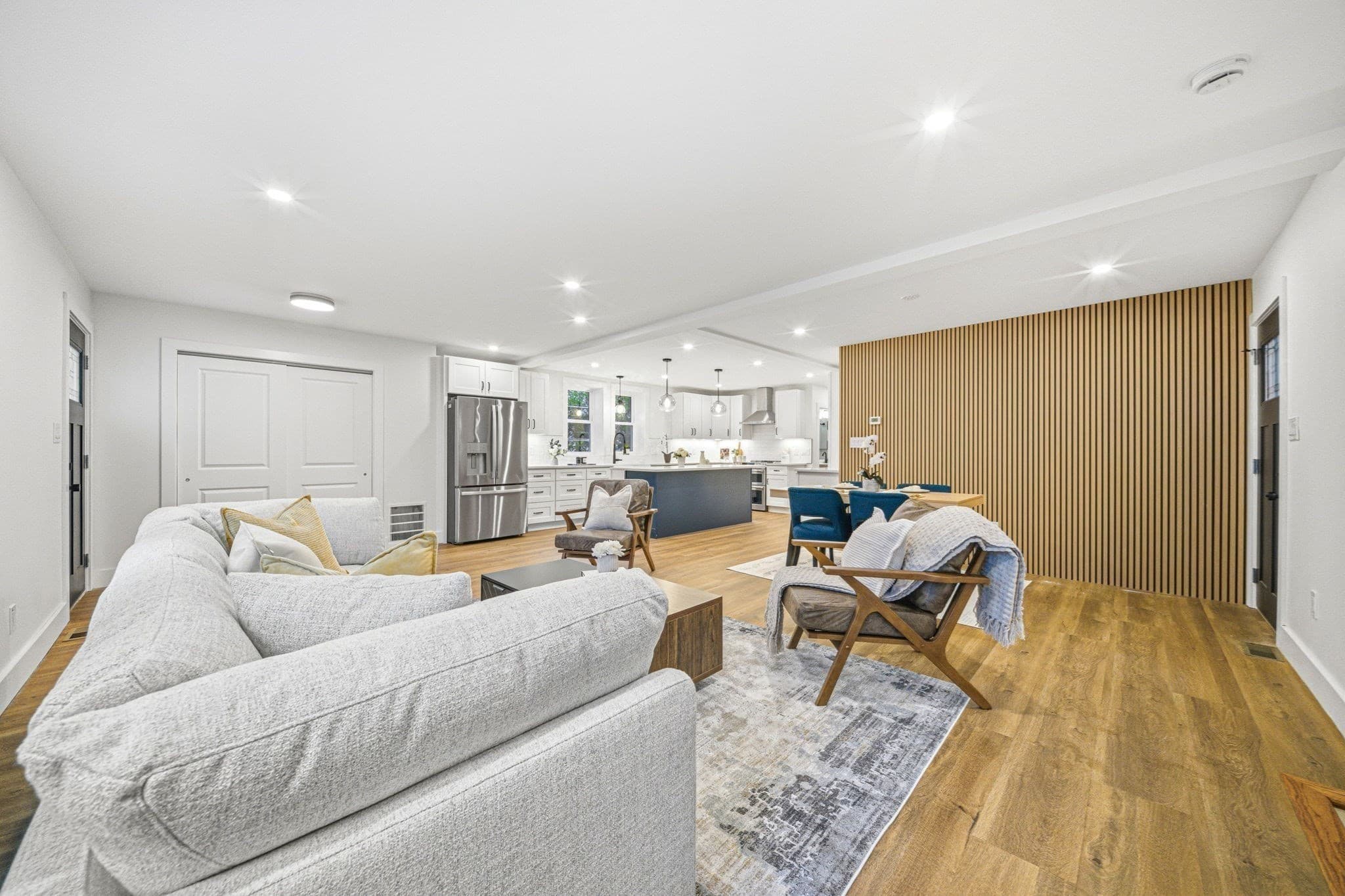 Condominium at 52 Rangeley Rd # 52, Newton MA 02465, Newton, photo 7 of 41