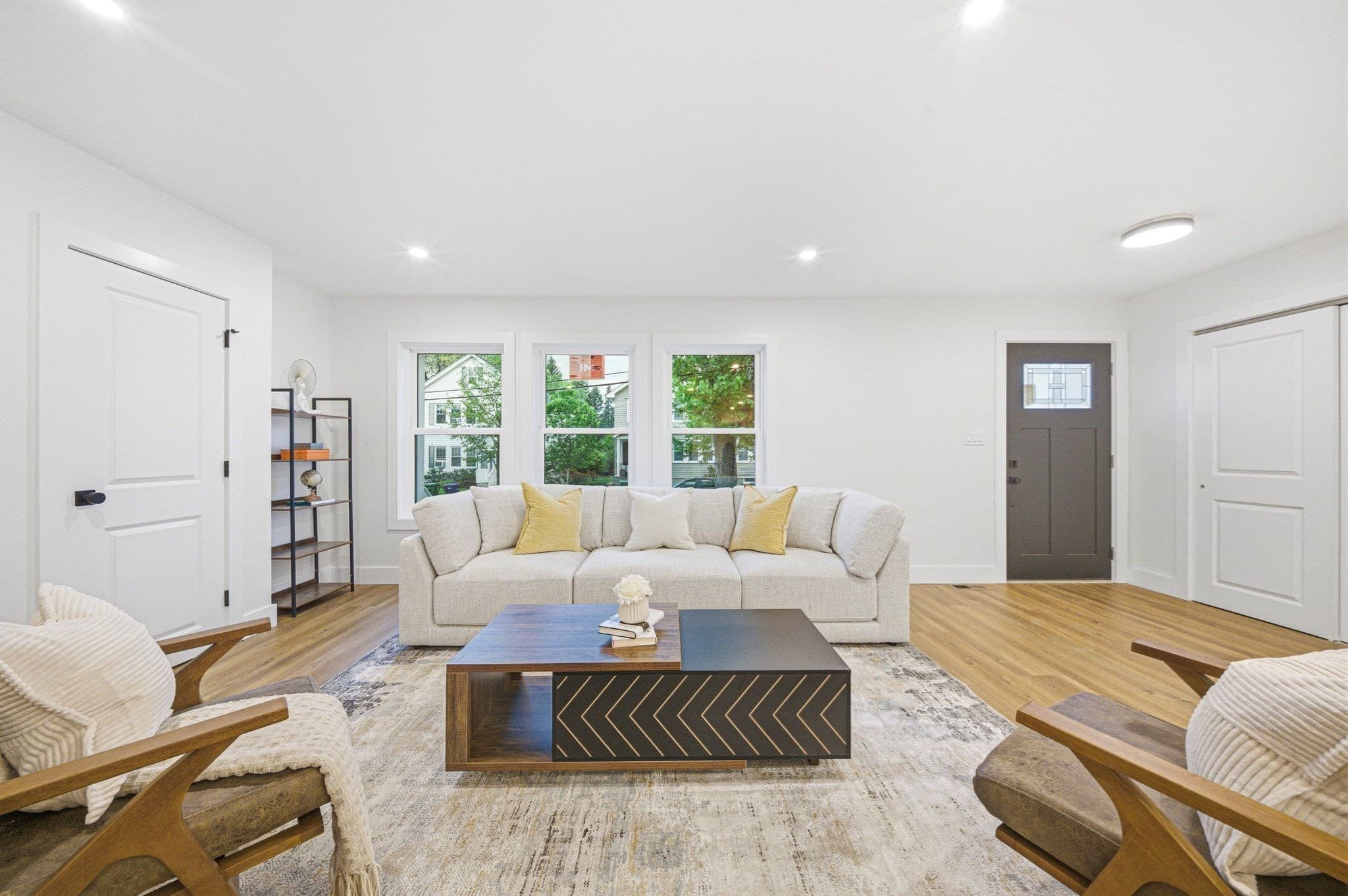 Condominium at 52 Rangeley Rd # 52, Newton MA 02465, Newton, photo 5 of 41