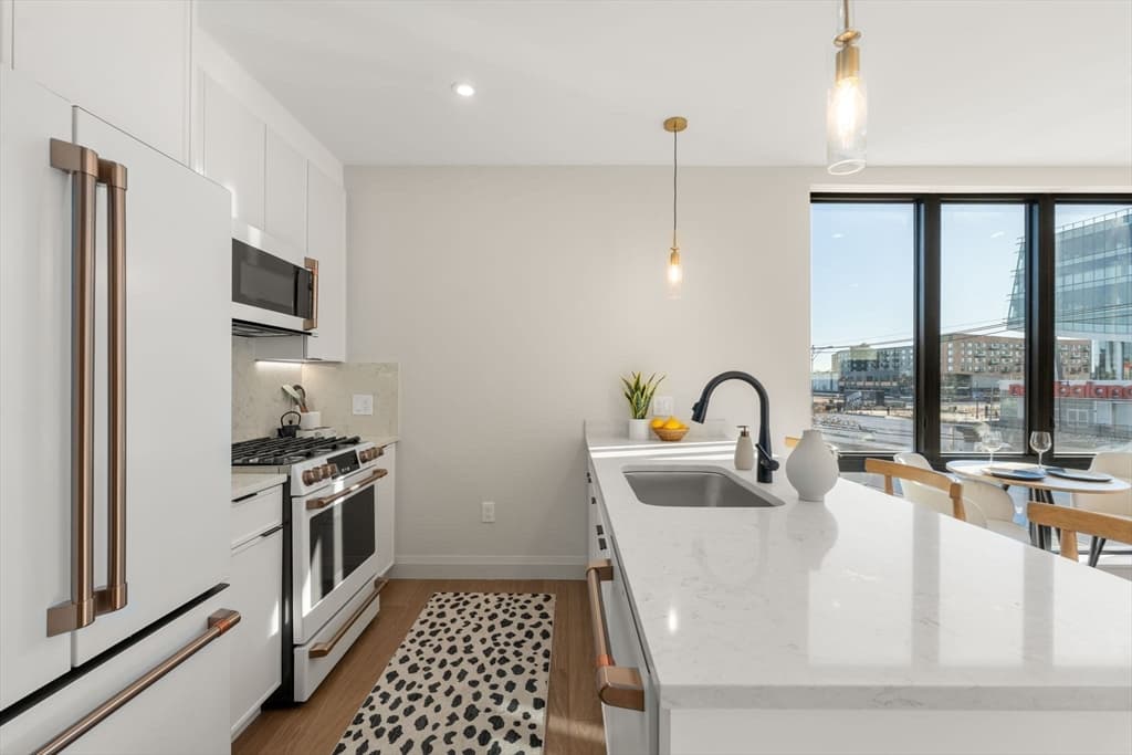 Condominium at 100 Lincoln Street # 304, Boston MA 02135, Boston, photo 6 of 26