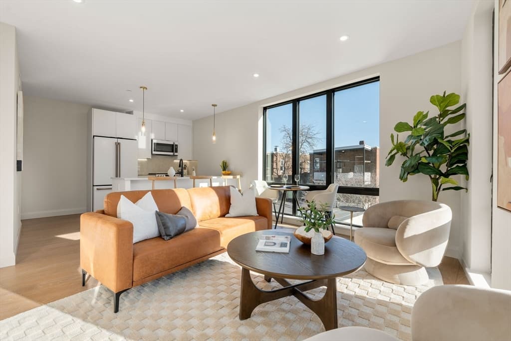 Condominium at 100 Lincoln Street # 304, Boston MA 02135, Boston, photo 4 of 26