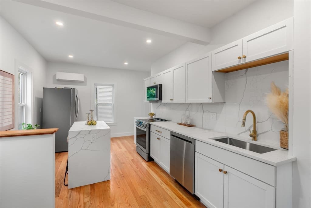 22 Charnwood Rd # 2, Somerville MA 02144 photo 15