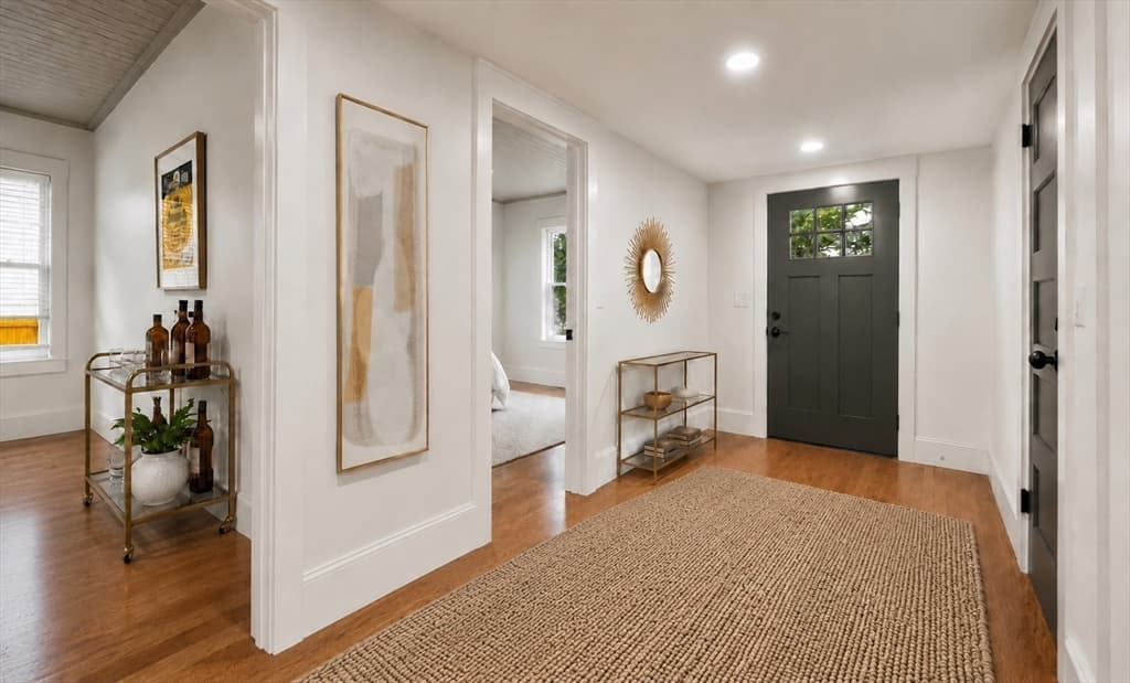 22 Charnwood Rd # 1, Somerville MA 02144 photo 3