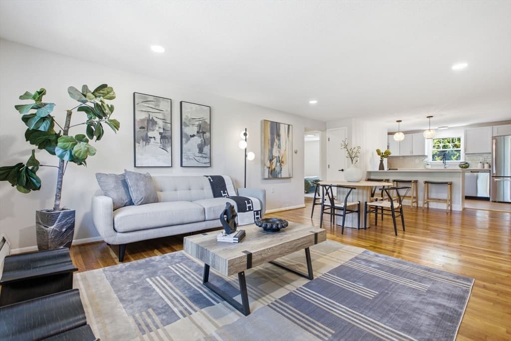 177 Franklin St # 3, Stoneham MA 02180