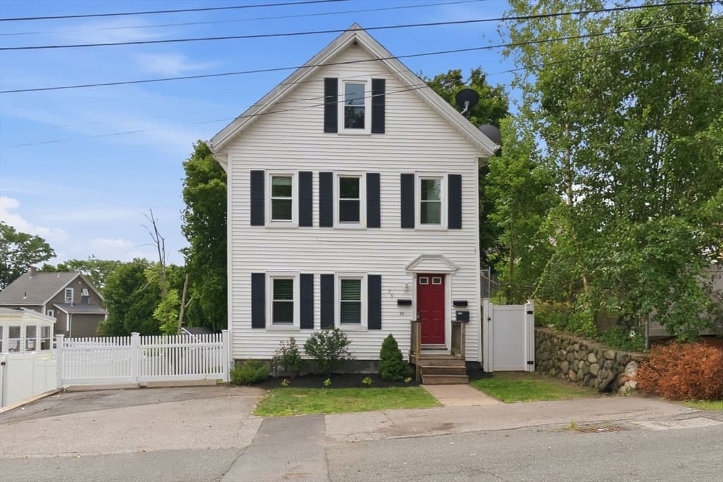 20 Otis St, Wakefield MA 01880