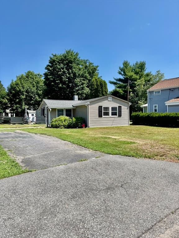 76 Dickens Street, Attleboro MA 02703