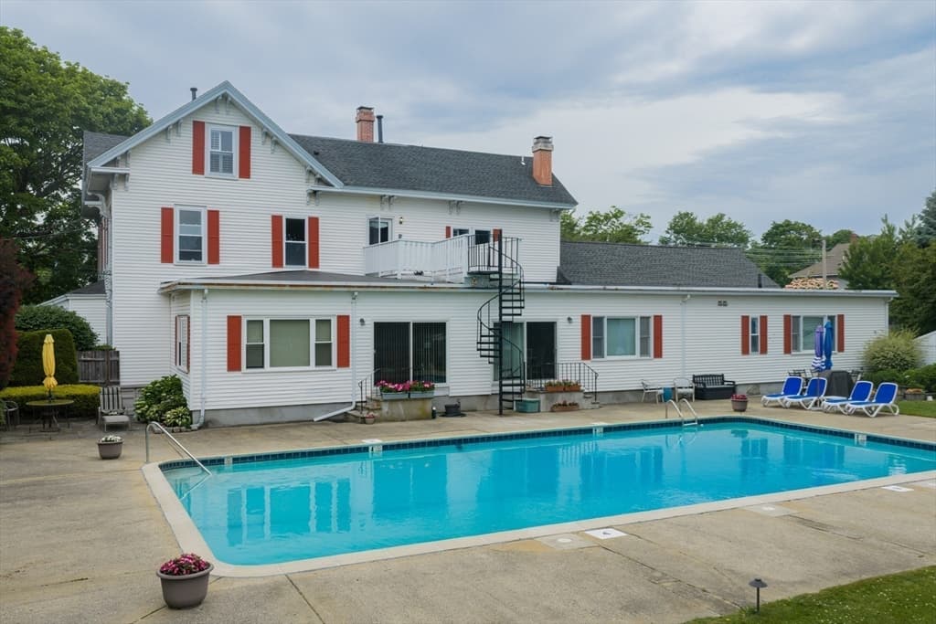 20 Ocean Ave # 4, Marblehead MA 01945 photo 28