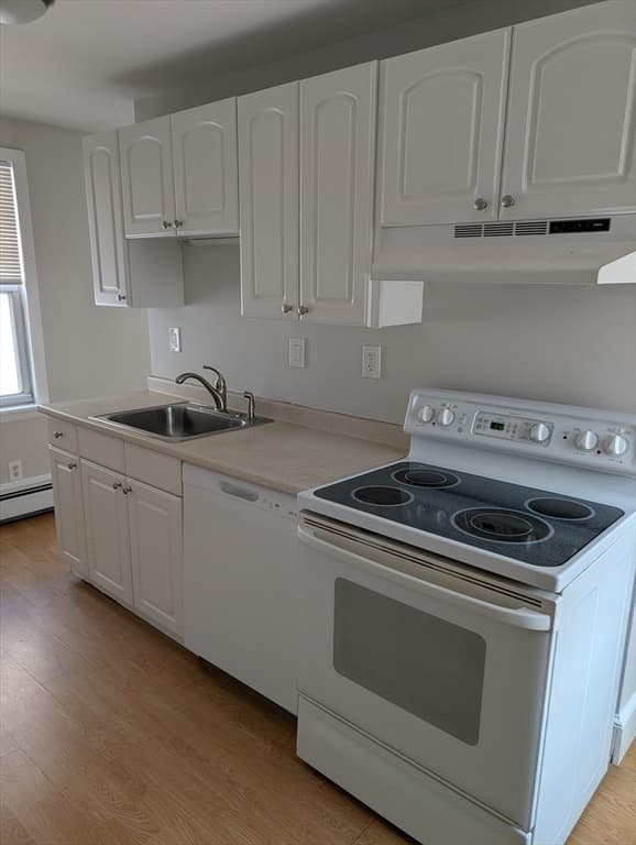 644 Pine Street, Manchester NH 03104 photo 28