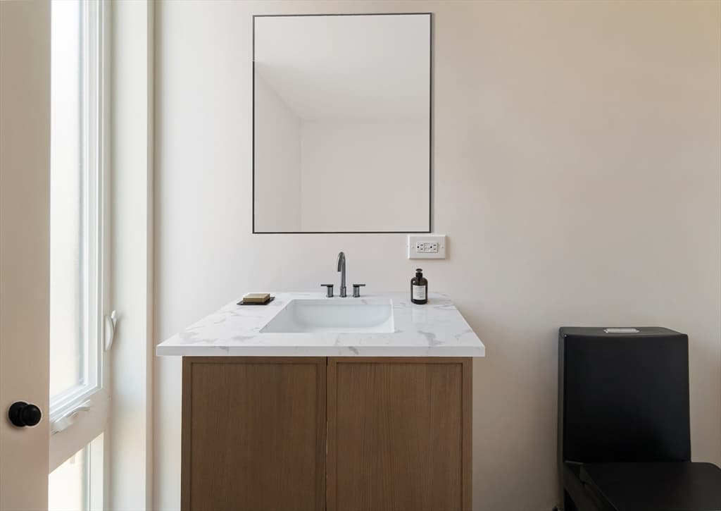 60 Franklin St # 2, Somerville MA 02145 photo 20