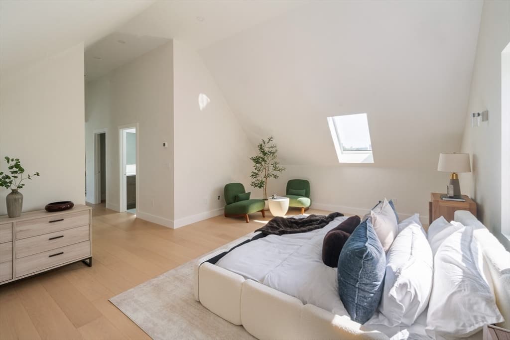 60 Franklin St # 2, Somerville MA 02145 photo 25