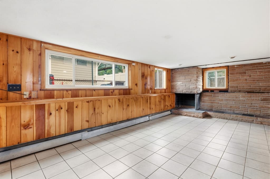 Single Family Residence at 105 Oakwood Ave, Revere MA 02151, Revere, photo 20 of 29