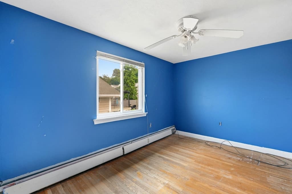 Single Family Residence at 105 Oakwood Ave, Revere MA 02151, Revere, photo 4 of 29