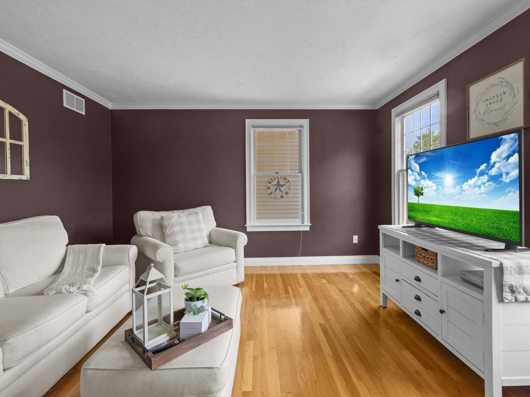 Single Family Residence at 6 Warburton Lane, Westborough MA 01581, Westborough, photo 6 of 42