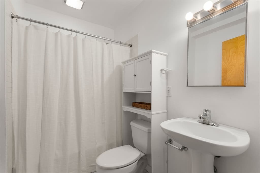 Condominium at 42 Chauncy Street # 4C, Boston MA 02111, Boston, photo 22 of 34