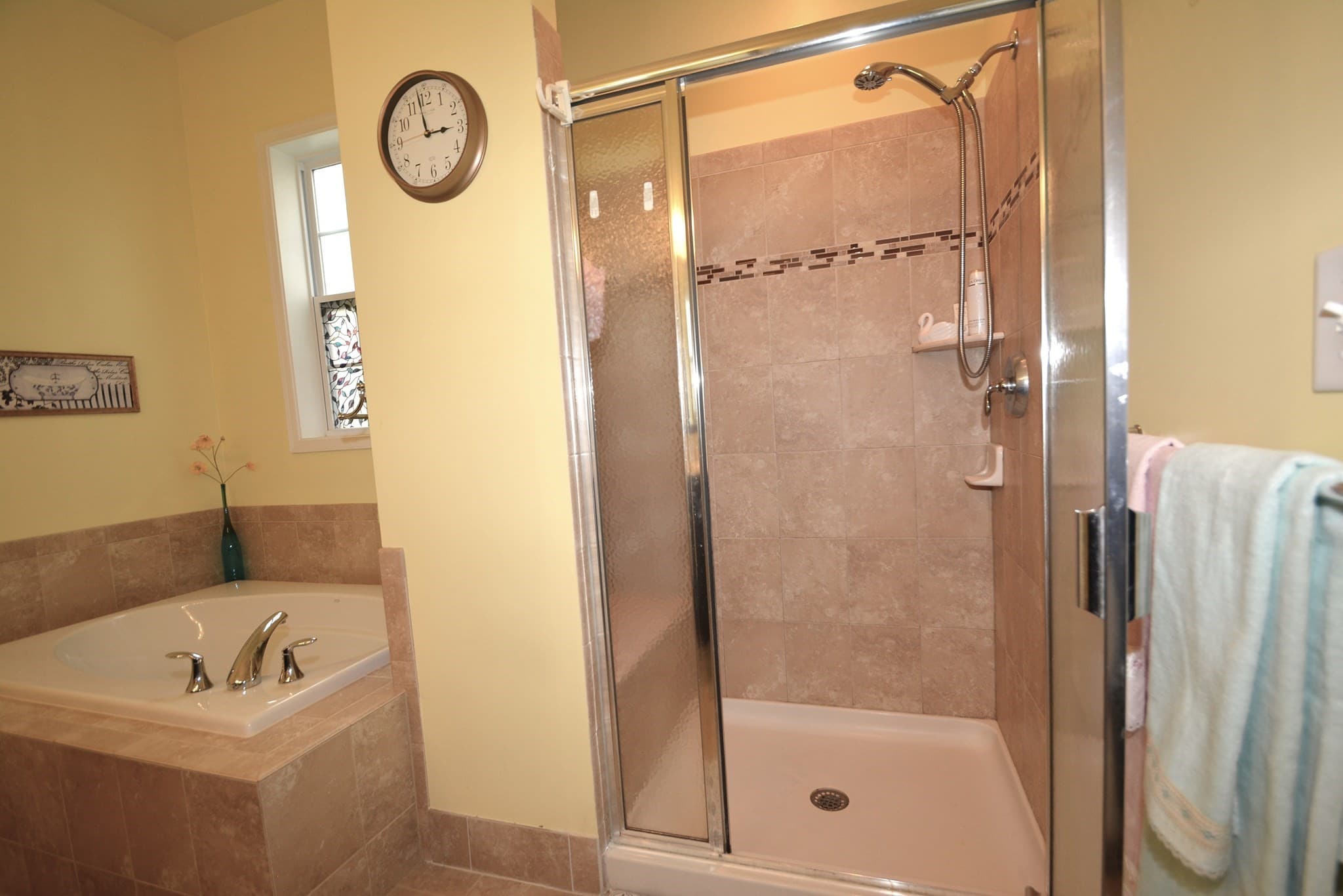 Single Family Residence at 67 Sherwood Drive # 67, Methuen MA 01844, Methuen, photo 12 of 42