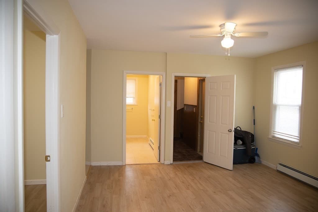 17 Social St, New Bedford MA 02744 photo 4