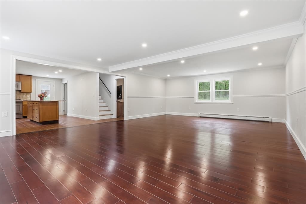 110 Haynes Rd, Townsend MA 01469 photo 6