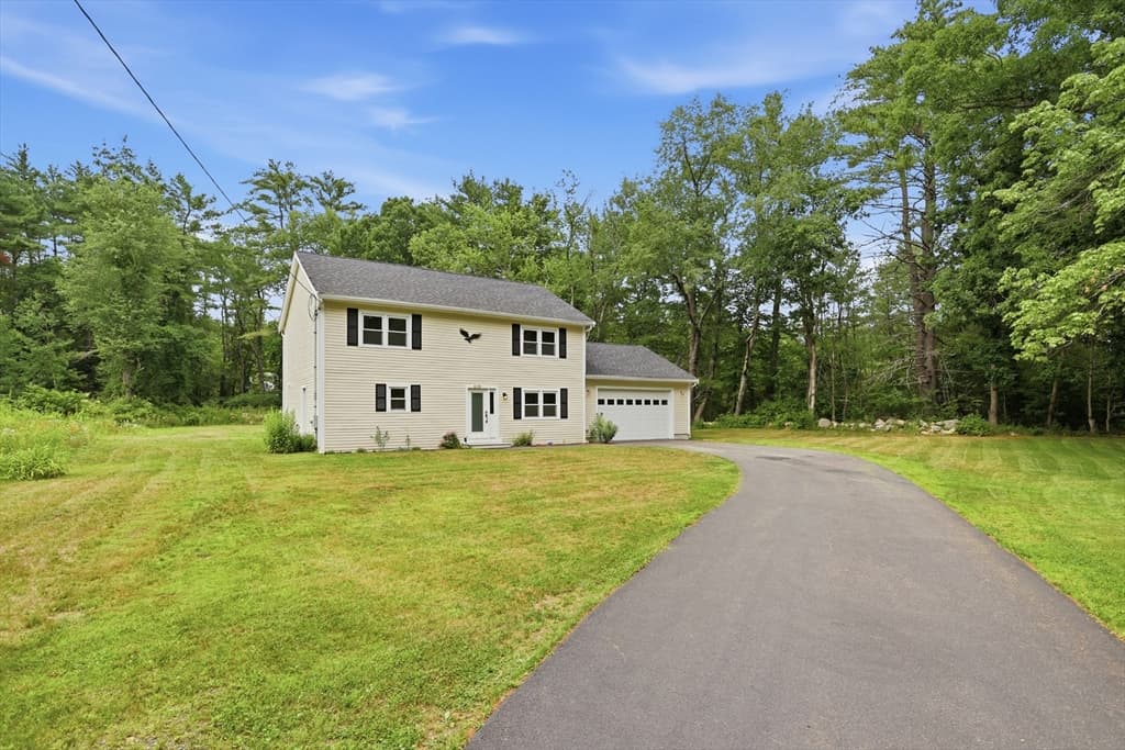 110 Haynes Rd, Townsend MA 01469 photo 3