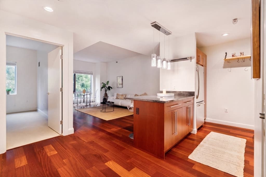 17 Otis Street # 301, Cambridge MA 02141 photo 4