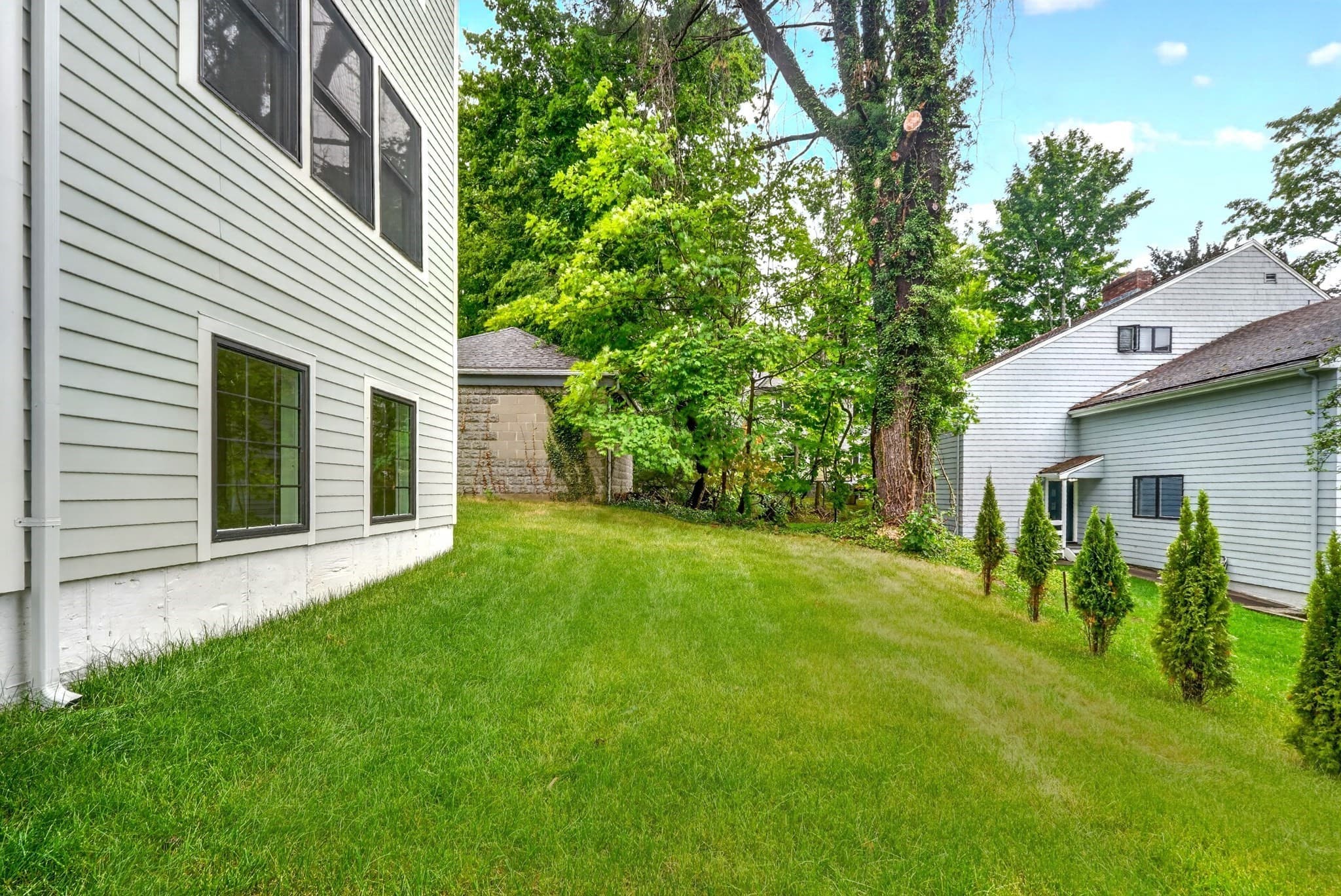Condominium at 123-125 Mount Vernon Street # 1, Newton MA 02465, Newton, photo 39 of 42
