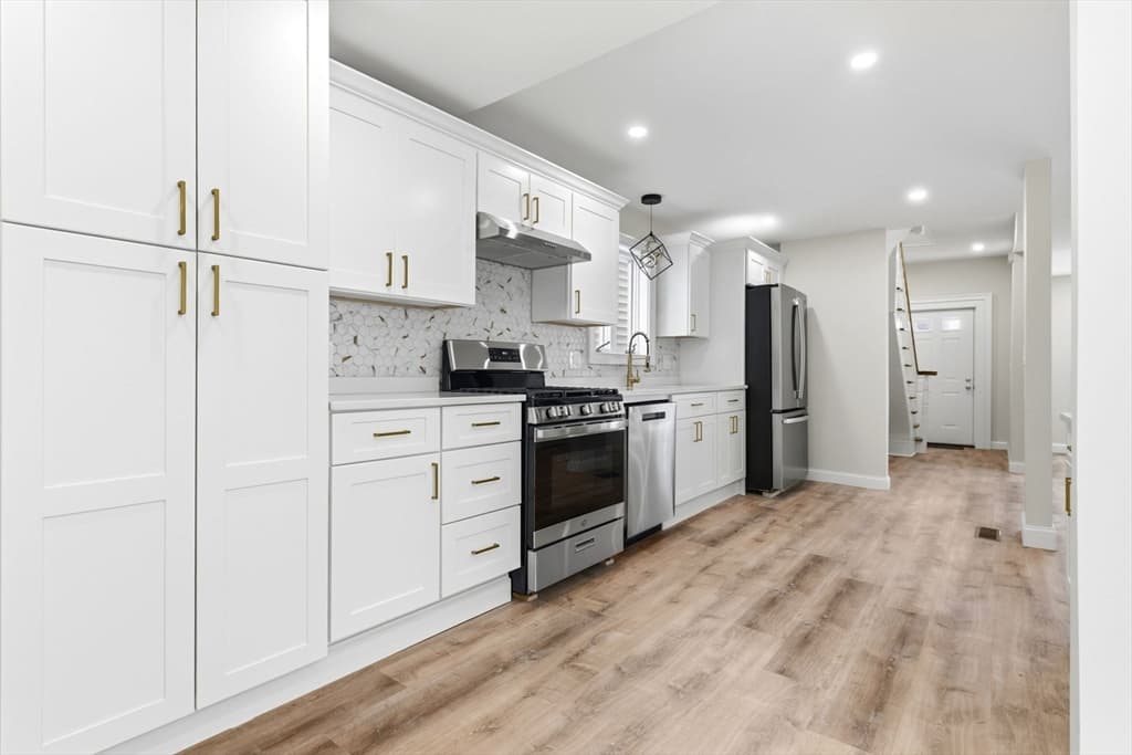 9 Cross St, Somerville MA 02145 photo 11