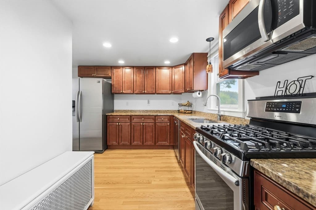 78 Range Ave, Lynn MA 01904 photo 11