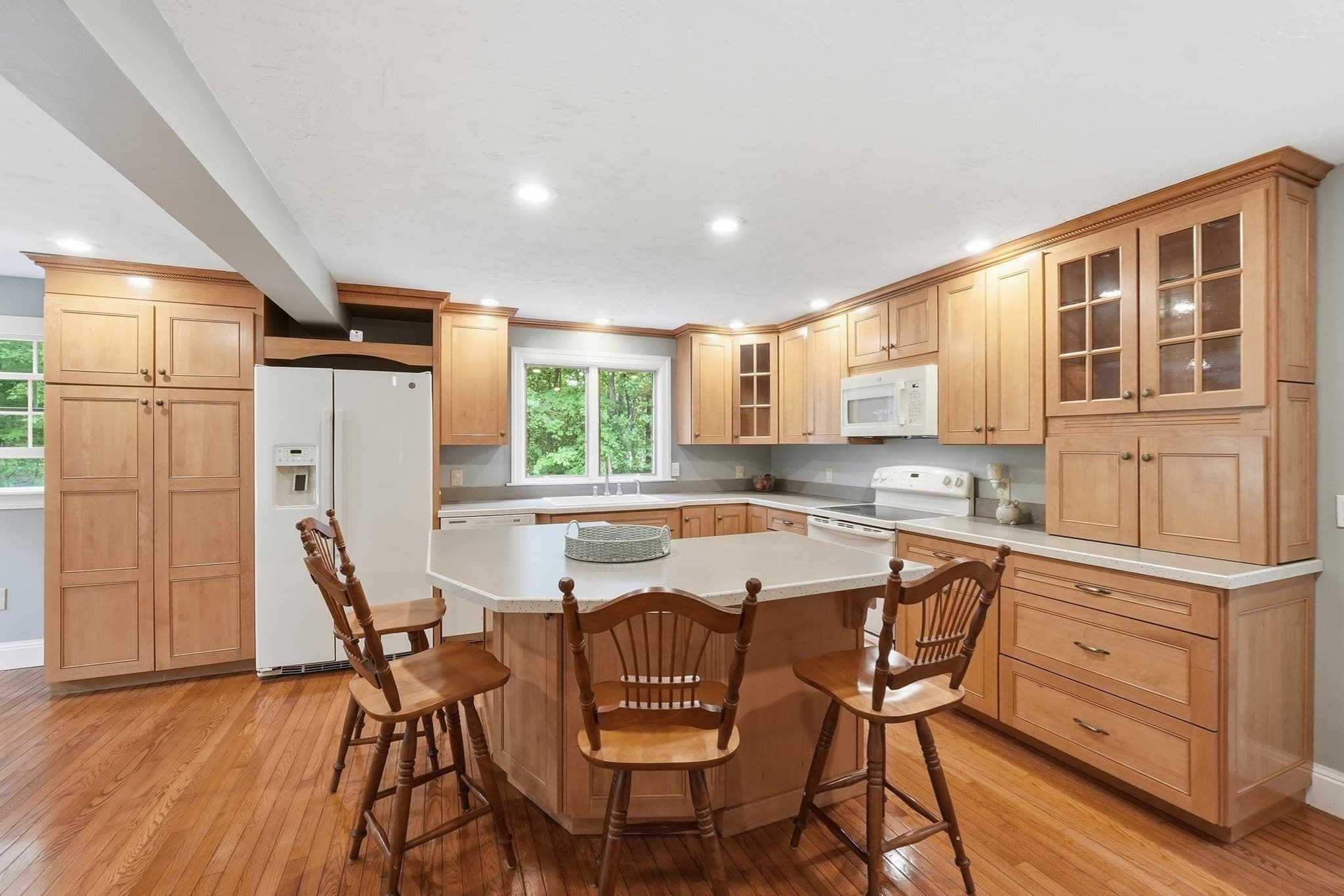 Single Family Residence at 25 Coal Kiln Rd, Princeton MA 01541, Princeton, photo 7 of 32