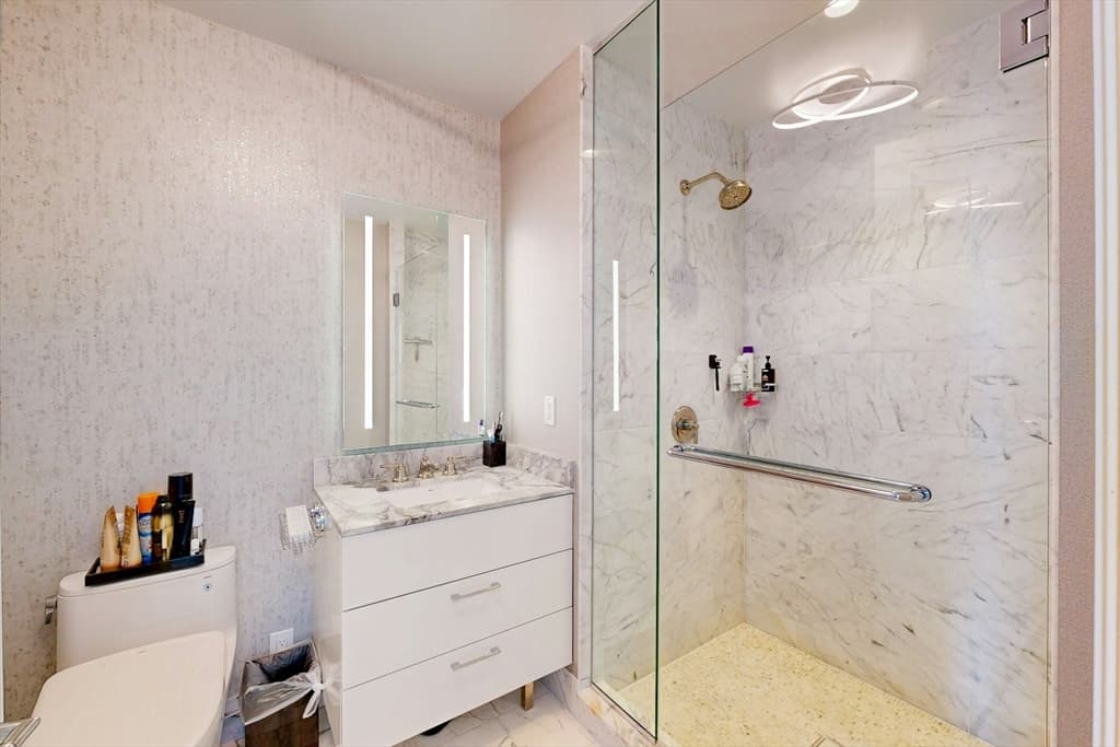 Condominium at 240 Devonshire St # 4505, Boston MA 02110, Boston, photo 21 of 42