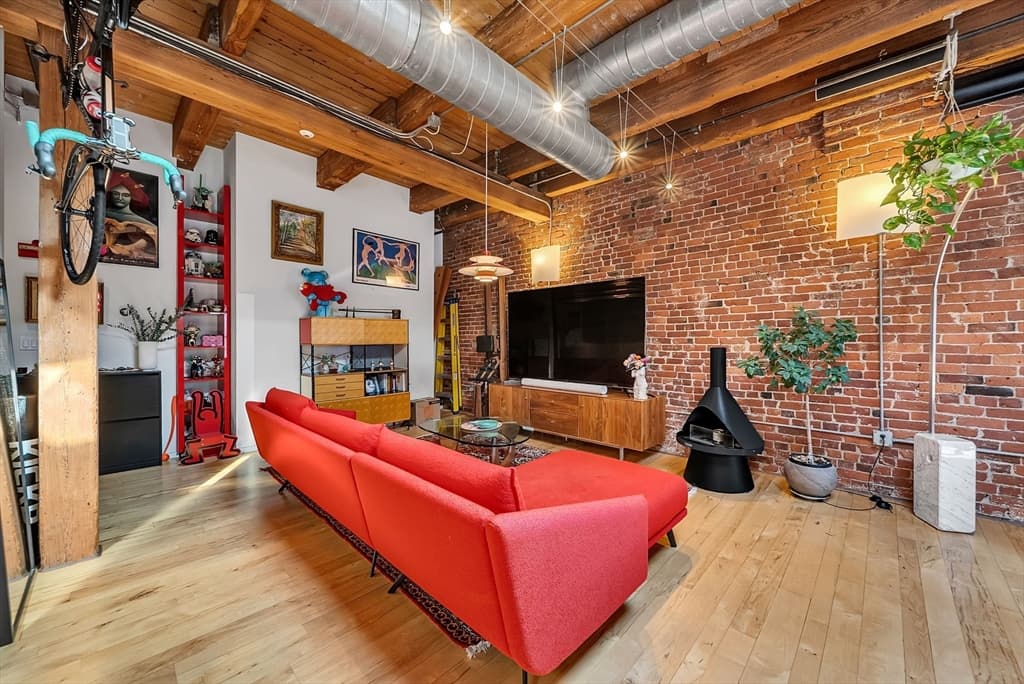Condominium at 21 Wormwood St # 620, Boston MA 02210, Boston, photo 9 of 32