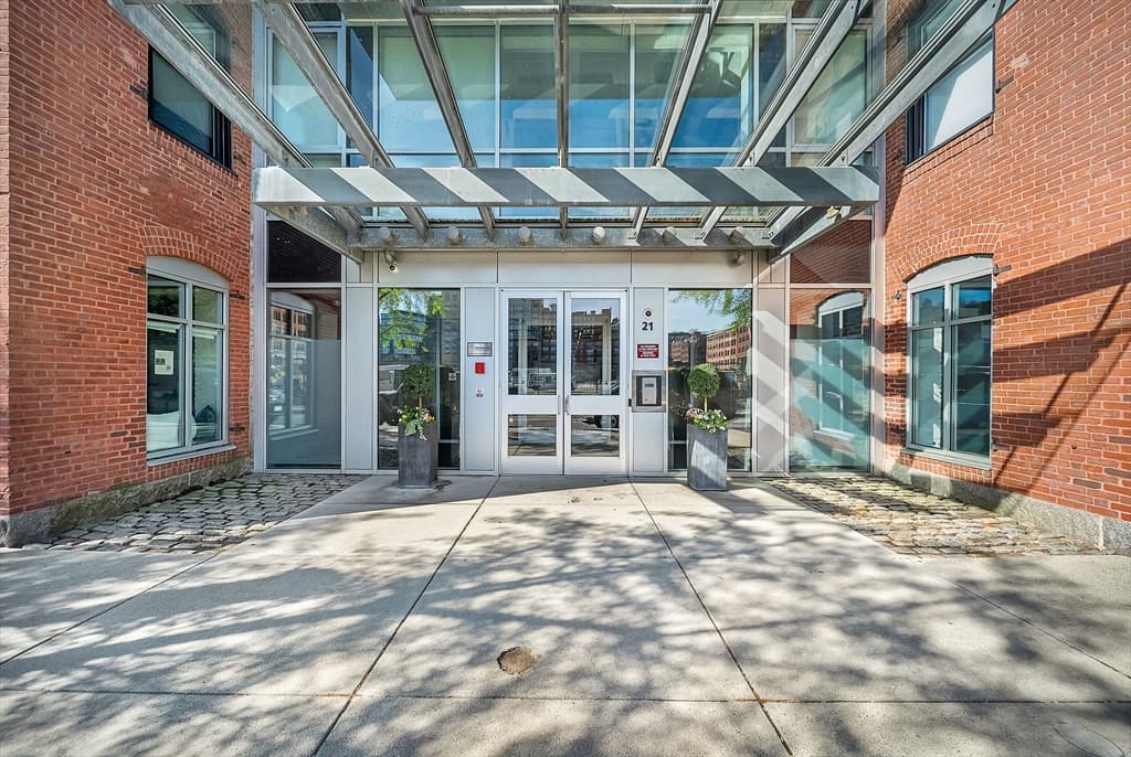 Condominium at 21 Wormwood St # 620, Boston MA 02210, Boston, photo 24 of 32