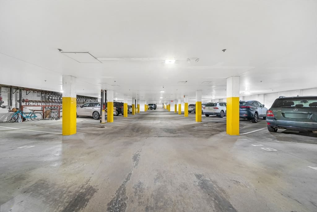Condominium at 21 Wormwood St # 620, Boston MA 02210, Boston, photo 29 of 32