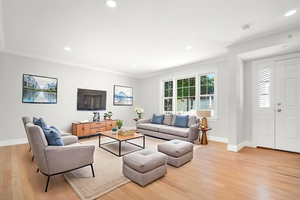 861 Washington St # 2, Canton MA 02021 photo 3